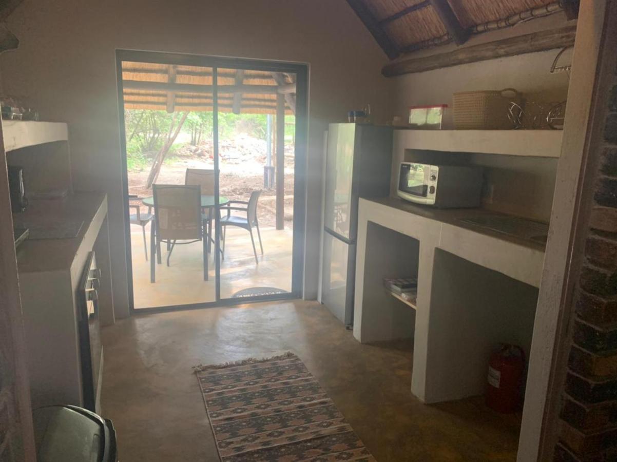 Athule Inn Marloth - Units Marloth Park Exterior photo