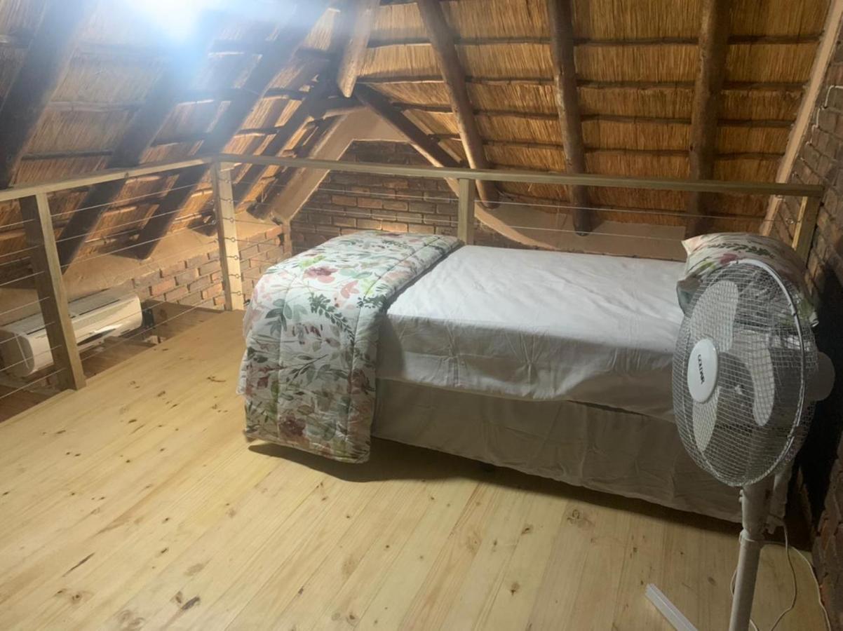 Athule Inn Marloth - Units Marloth Park Exterior photo