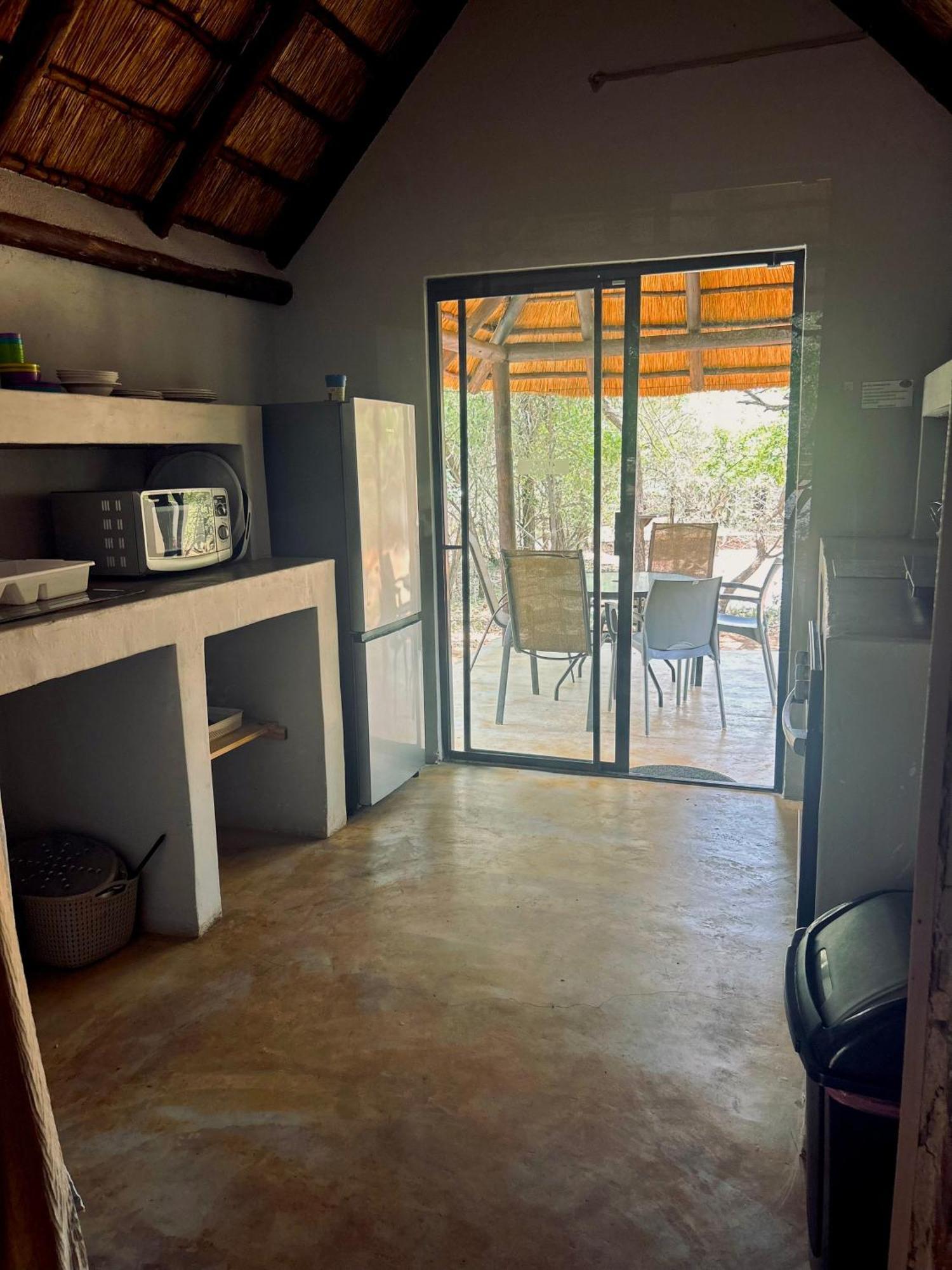Athule Inn Marloth - Units Marloth Park Exterior photo