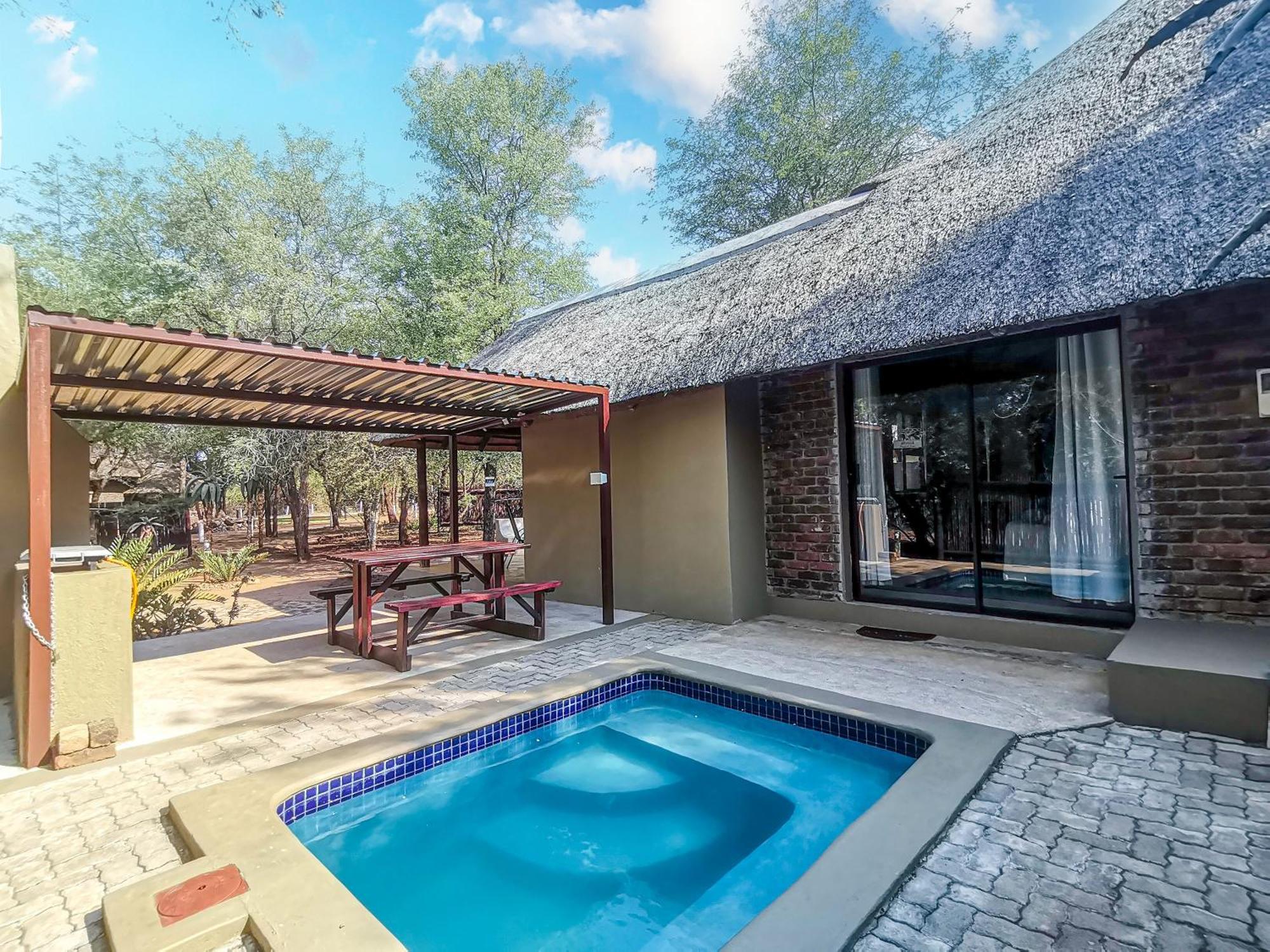 Athule Inn Marloth - Units Marloth Park Exterior photo